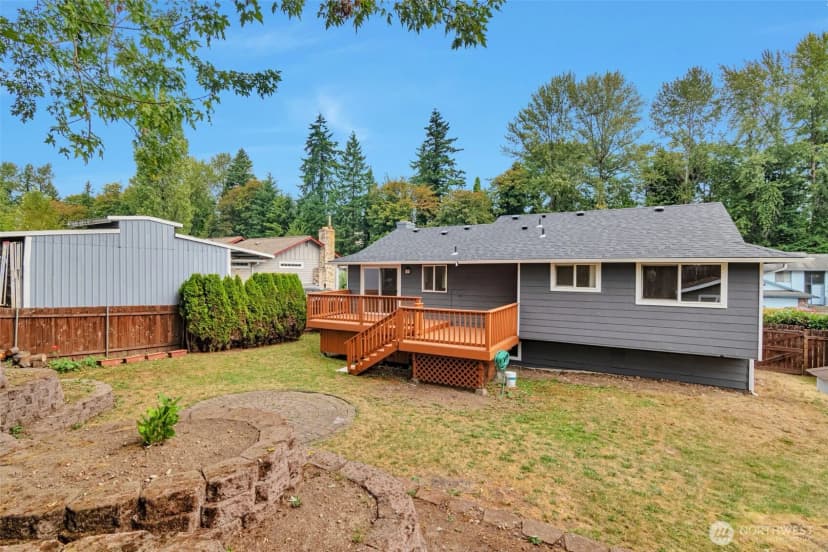 Property photo for 21505 124th Avenue Se, Kent photo 24