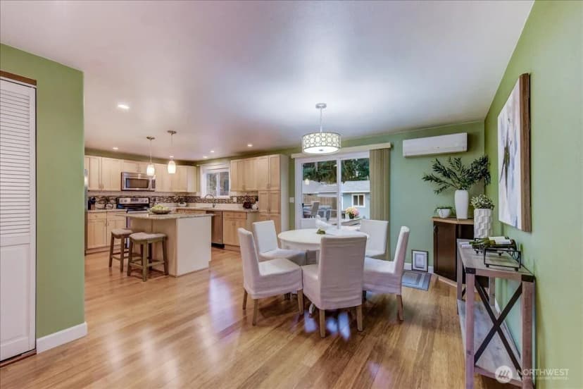 Property photo for 8819 123 Avenue Se, Newcastle photo 6