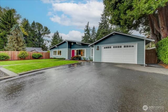 Property photo for 8819 123 Avenue Se, Newcastle photo 2