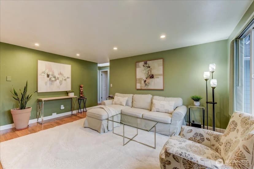 Property photo for 8819 123 Avenue Se, Newcastle photo 3