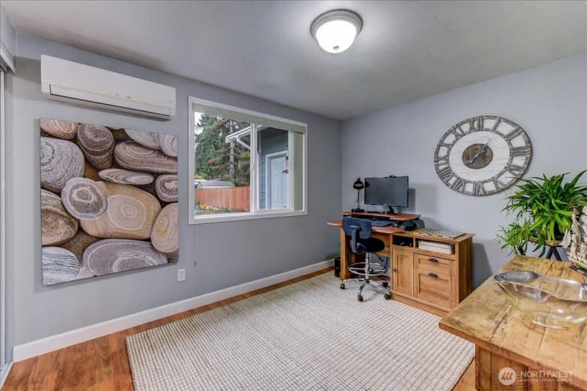 Property photo for 8819 123 Avenue Se, Newcastle photo 15