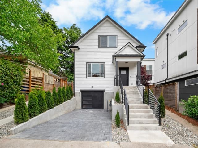 Property photo for 118 16th Avenue, Seattle