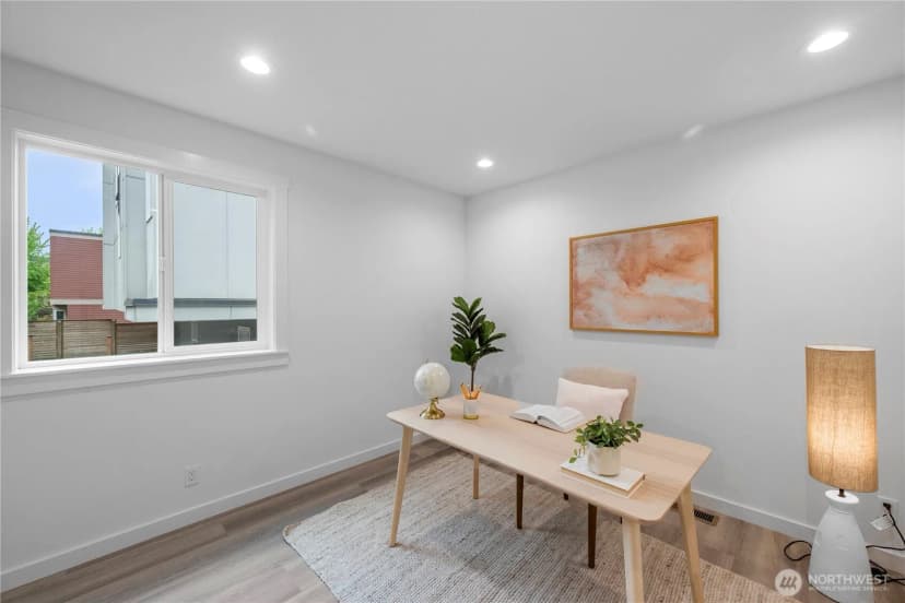 Property photo for 118 16th Avenue, Seattle photo 8