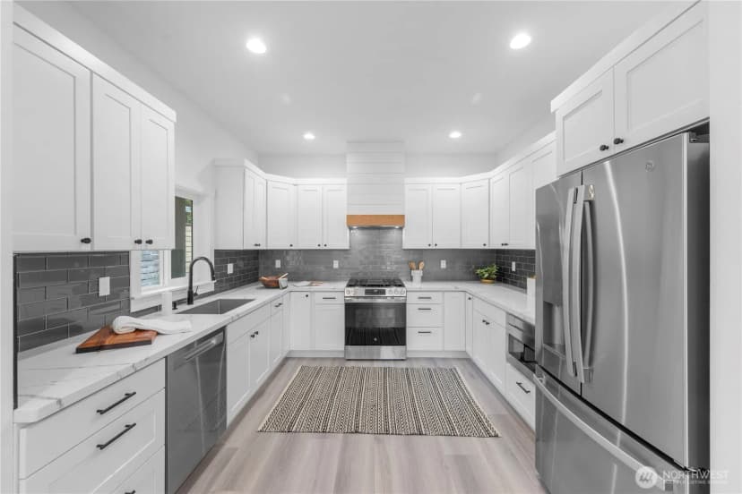 Property photo for 118 16th Avenue, Seattle photo 6