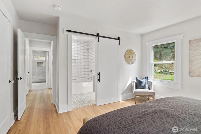 Property photo for 130 Nw 56th Street, Seattle photo 15