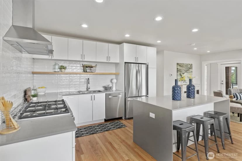 Property photo for 130 Nw 56th Street, Seattle photo 12