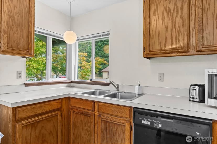 Property photo for 4927 Cottage Lane Se, Lacey photo 12