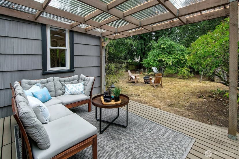 Property photo for 13753 Ashworth Avenue N, Seattle photo 13