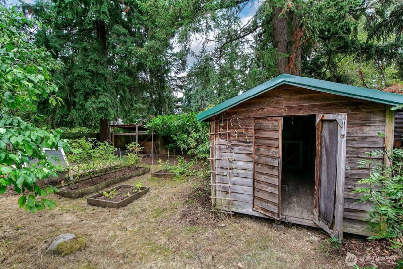 Property photo for 13753 Ashworth Avenue N, Seattle photo 17