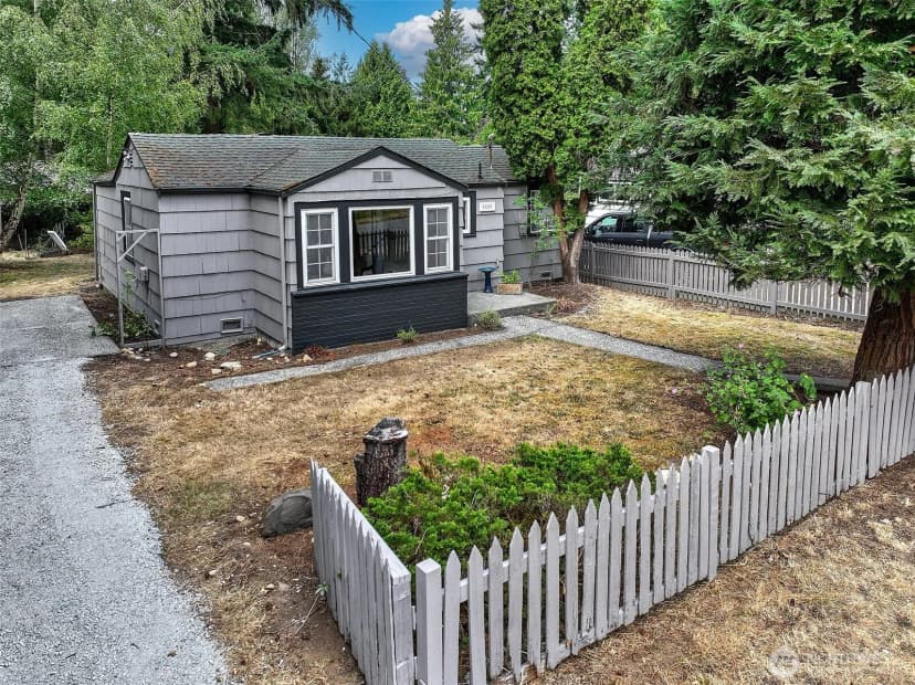 Property photo for 13753 Ashworth Avenue N, Seattle photo 22
