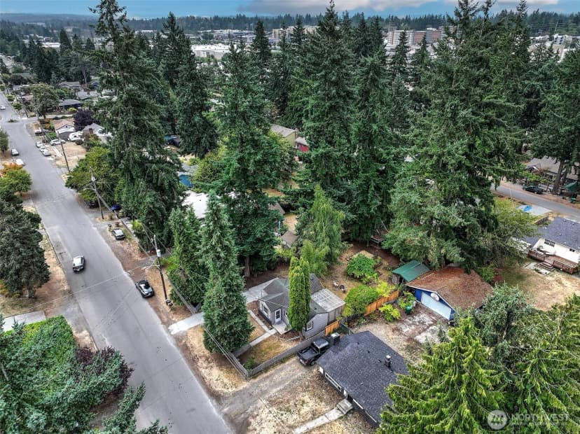 Property photo for 13753 Ashworth Avenue N, Seattle photo 28