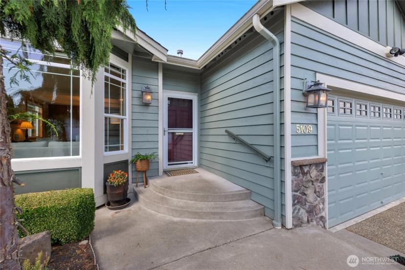 Property photo for 5109 115th Street Se, Everett photo 2