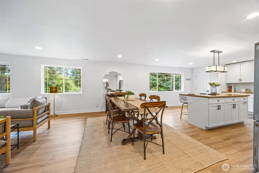 Property photo for 9805 Crescent Valley Drive Nw, Gig Harbor photo 5