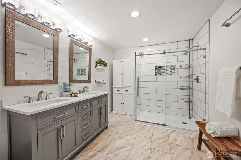 Property photo for 9805 Crescent Valley Drive Nw, Gig Harbor photo 9
