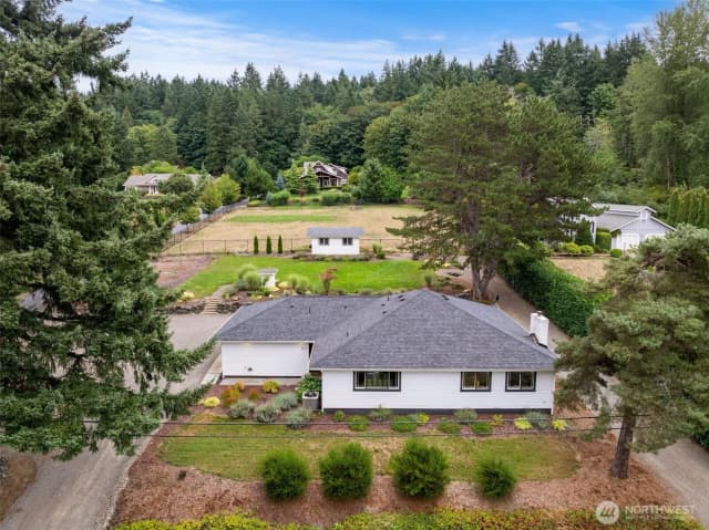 Property photo for 9805 Crescent Valley Drive Nw, Gig Harbor