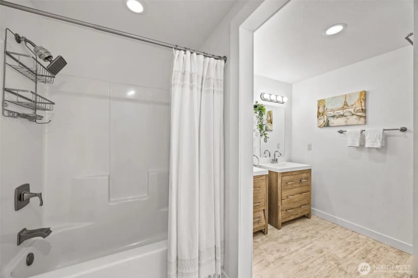 Property photo for 9805 Crescent Valley Drive Nw, Gig Harbor photo 14