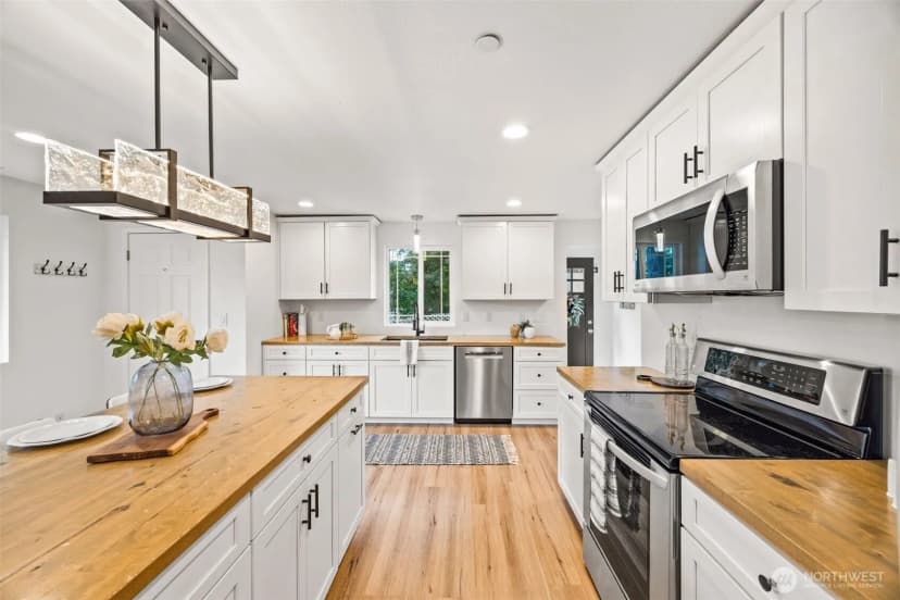 Property photo for 9805 Crescent Valley Drive Nw, Gig Harbor photo 6