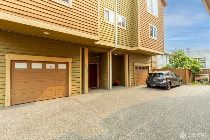 Property photo for 11209 Greenwood Avenue N #a, Seattle photo 31