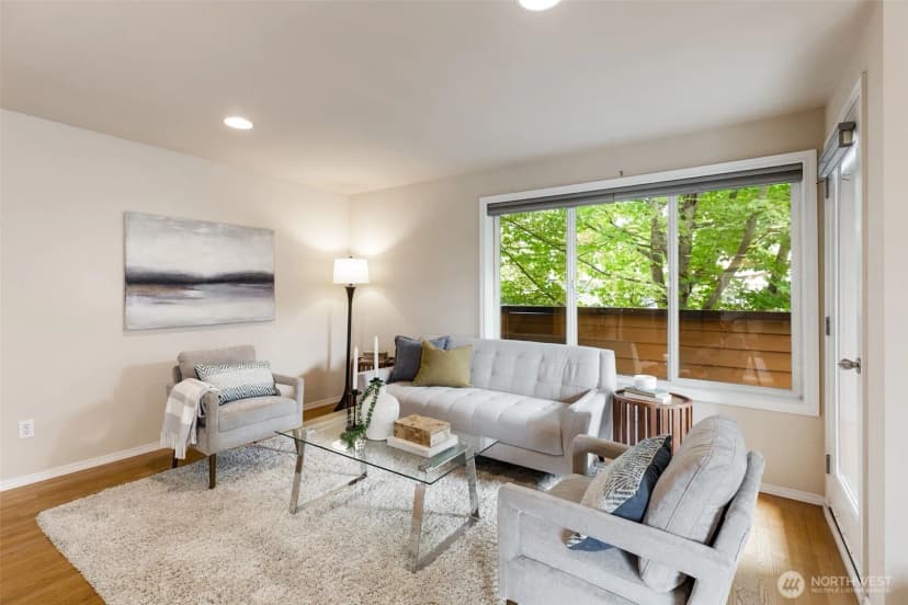 Property photo for 11209 Greenwood Avenue N #a, Seattle photo 17