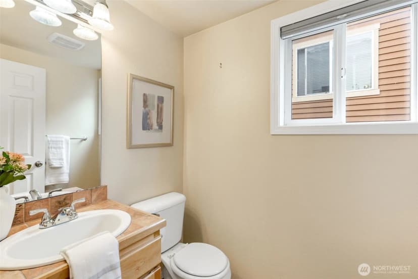 Property photo for 11209 Greenwood Avenue N #a, Seattle photo 19