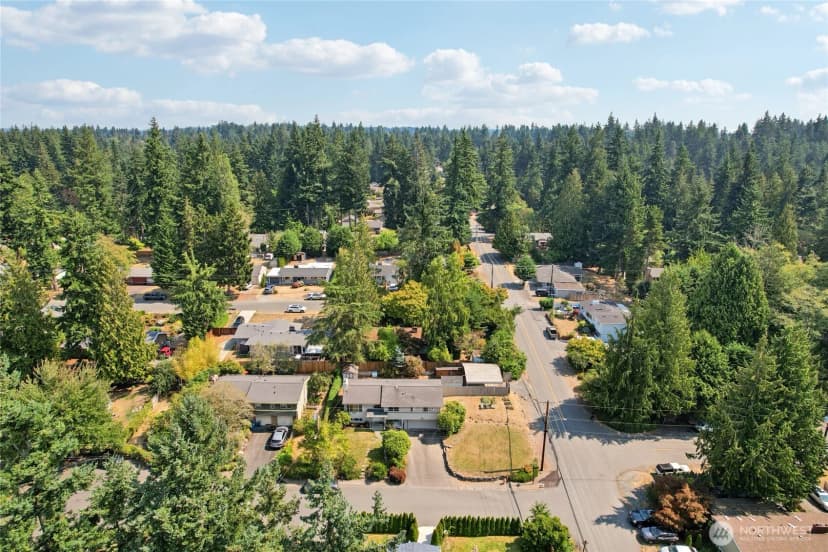 Property photo for 23325 97th Place W, Edmonds photo 38