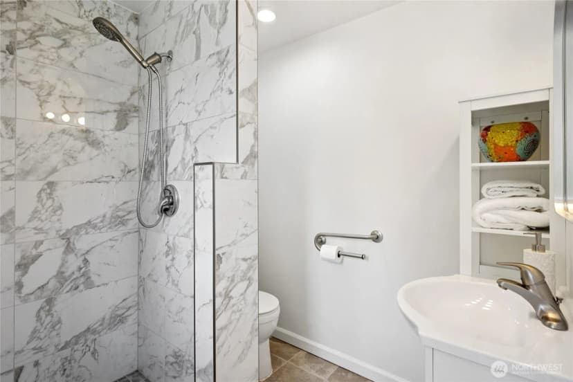 Property photo for 23325 97th Place W, Edmonds photo 23