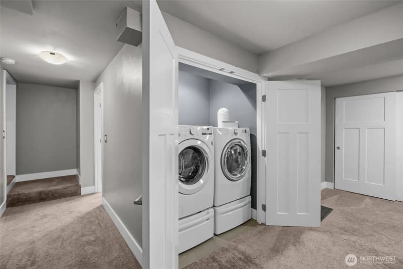 Property photo for 411 58th Street Se, Everett photo 15