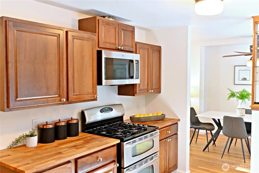 Property photo for 16 234th Place Se, Bothell photo 10