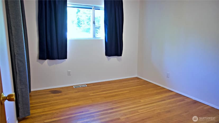 Property photo for 16 234th Place Se, Bothell photo 18