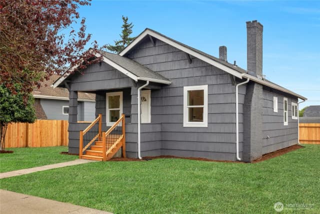 Property photo for 1602 Baker Avenue, Everett photo 2