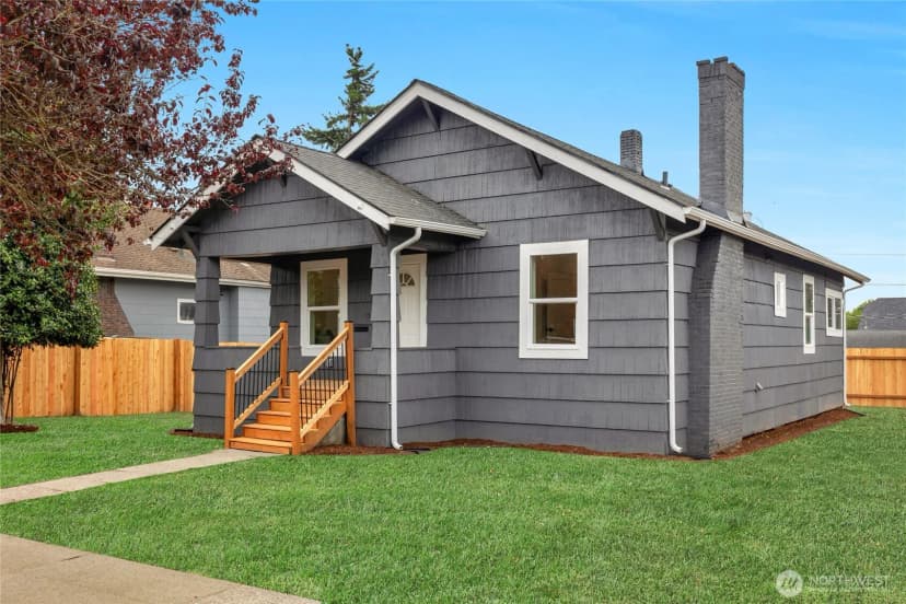 Property photo for 1602 Baker Avenue, Everett photo 2