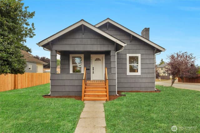 Property photo for 1602 Baker Avenue, Everett