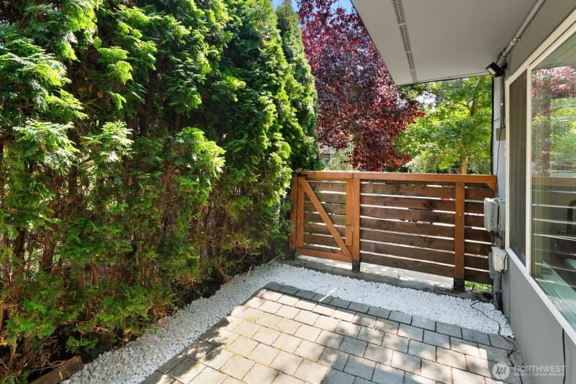 Property photo for 6400 28th Avenue Nw, Seattle photo 25