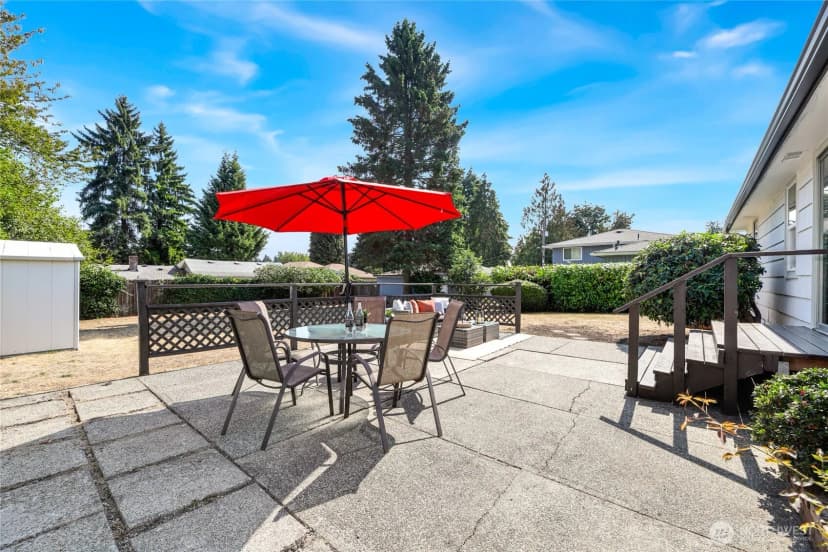 Property photo for 11252 12th Avenue Sw, Seattle photo 17