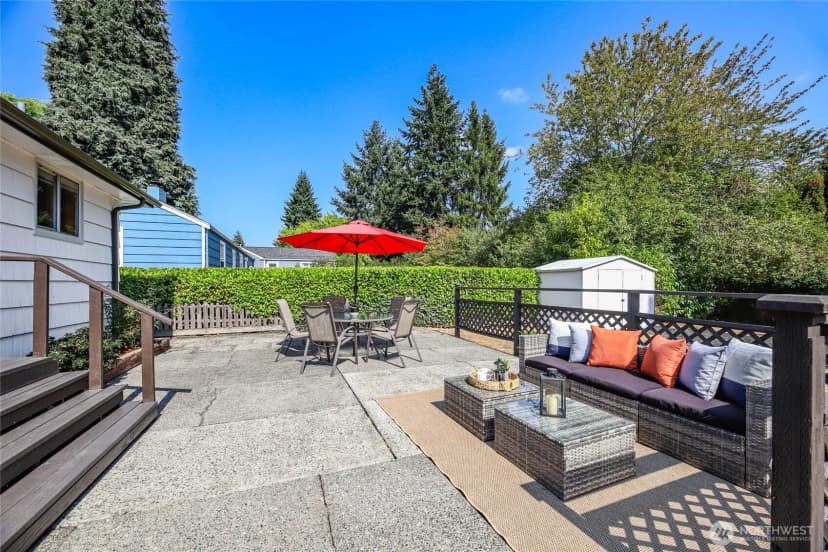 Property photo for 11252 12th Avenue Sw, Seattle photo 18