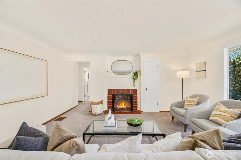 Property photo for 11252 12th Avenue Sw, Seattle photo 6