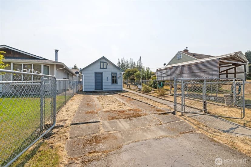 Property photo for 414 E Lopez Avenue, Port Angeles photo 38