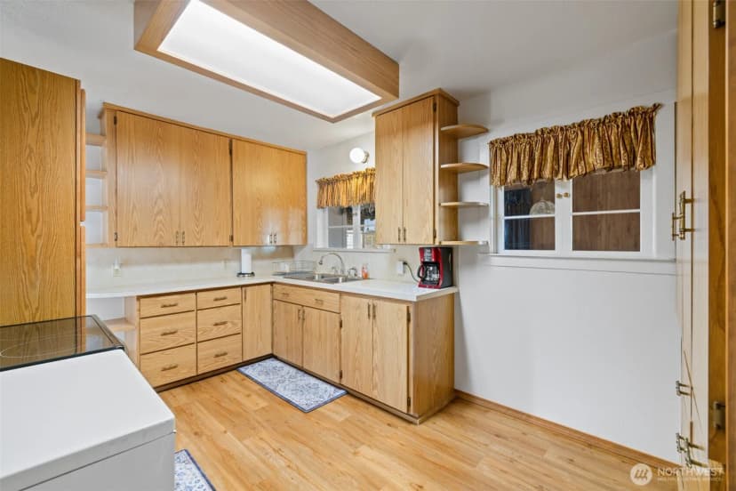 Property photo for 414 E Lopez Avenue, Port Angeles photo 17