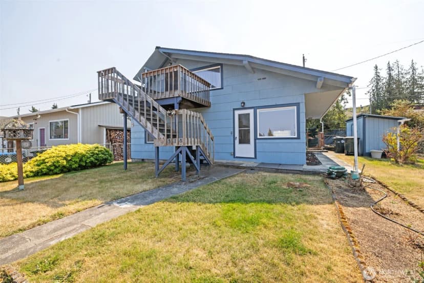 Property photo for 414 E Lopez Avenue, Port Angeles