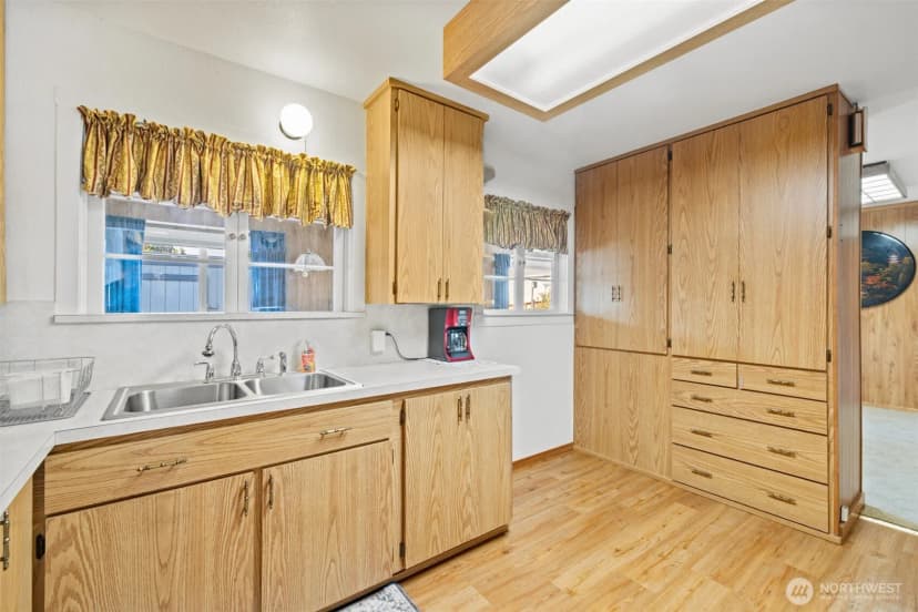 Property photo for 414 E Lopez Avenue, Port Angeles photo 18