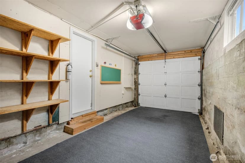 Property photo for 2524 12th Avenue W, Seattle photo 29