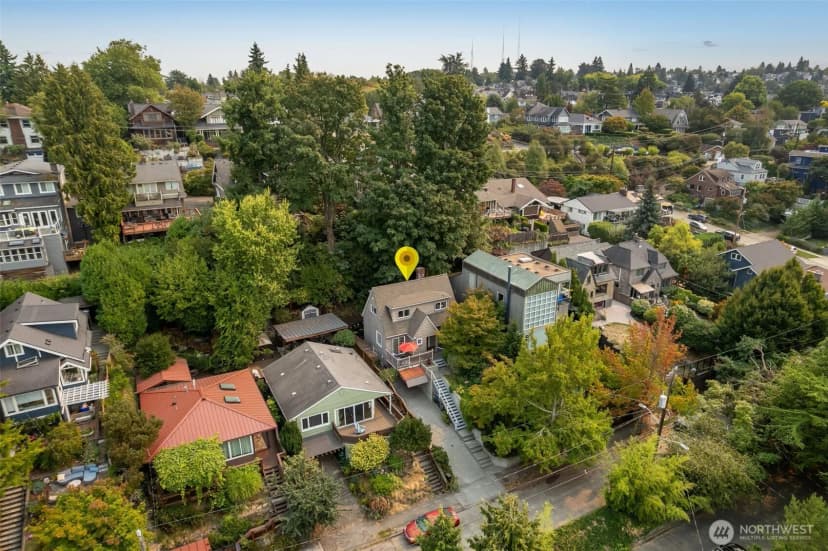 Property photo for 2524 12th Avenue W, Seattle photo 30