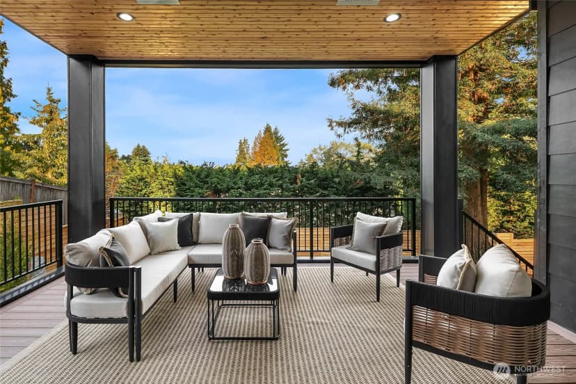 Property photo for 1822 100th Ave Ne, Bellevue photo 12