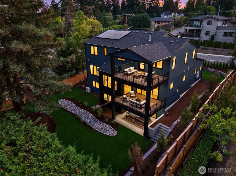Property photo for 1822 100th Ave Ne, Bellevue photo 38