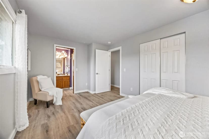 Property photo for 23830 14th Avenue S, Des Moines photo 14