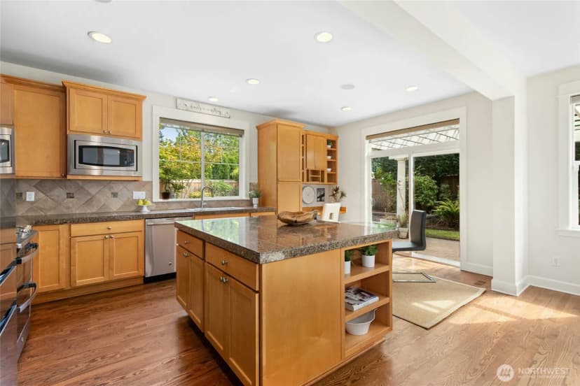 Property photo for 12821 Ne 154th Street, Woodinville photo 8
