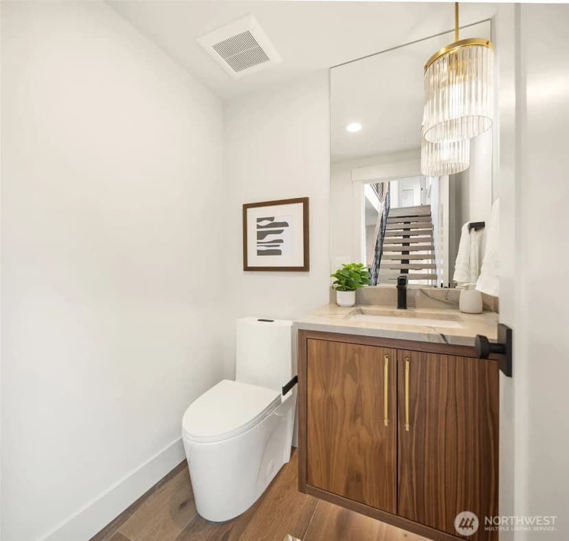 Property photo for 2029 42nd Avenue E, Seattle photo 35