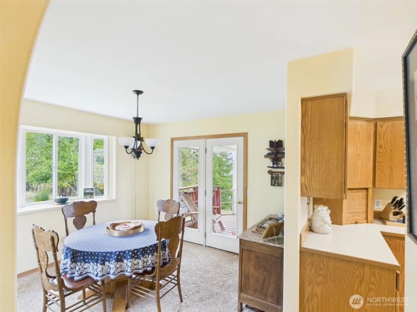Property photo for 154 W Curlew Lake Road, Republic photo 8