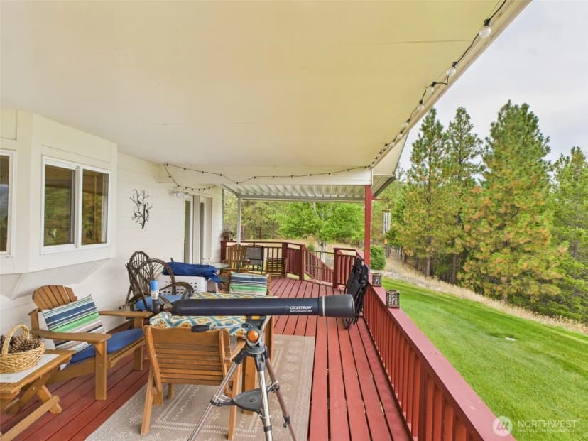 Property photo for 154 W Curlew Lake Road, Republic photo 19
