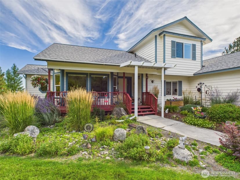 Property photo for 154 W Curlew Lake Road, Republic photo 2
